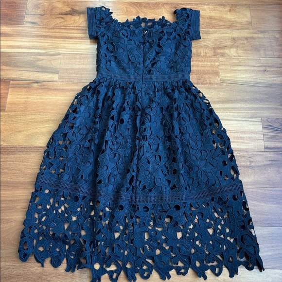 NWT Chi Chi formal dress - Picture 11 of 15